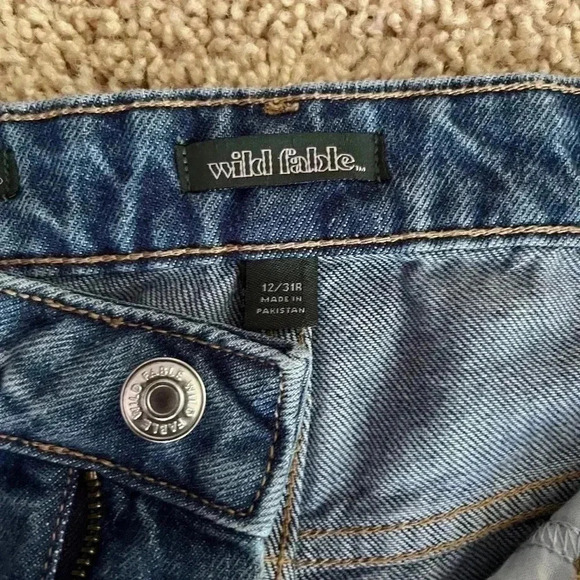 Wild fable Highest rise mom Shorts size 31r “happy” on booty - Picture 2 of 5